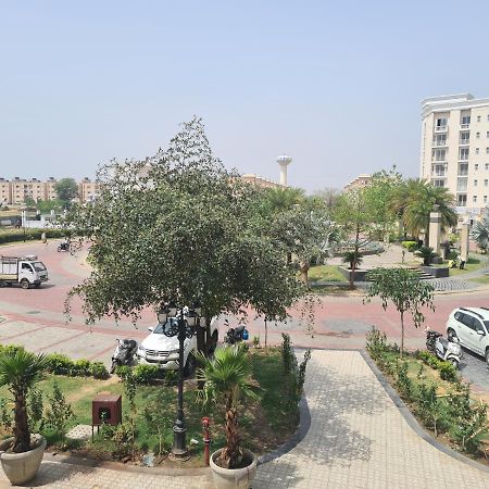 Lord Krishna Palace Hotel Vrindāvan Buitenkant foto