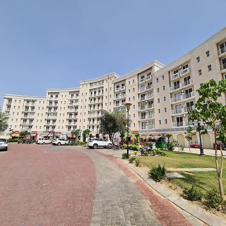 Lord Krishna Palace Hotel Vrindāvan Buitenkant foto