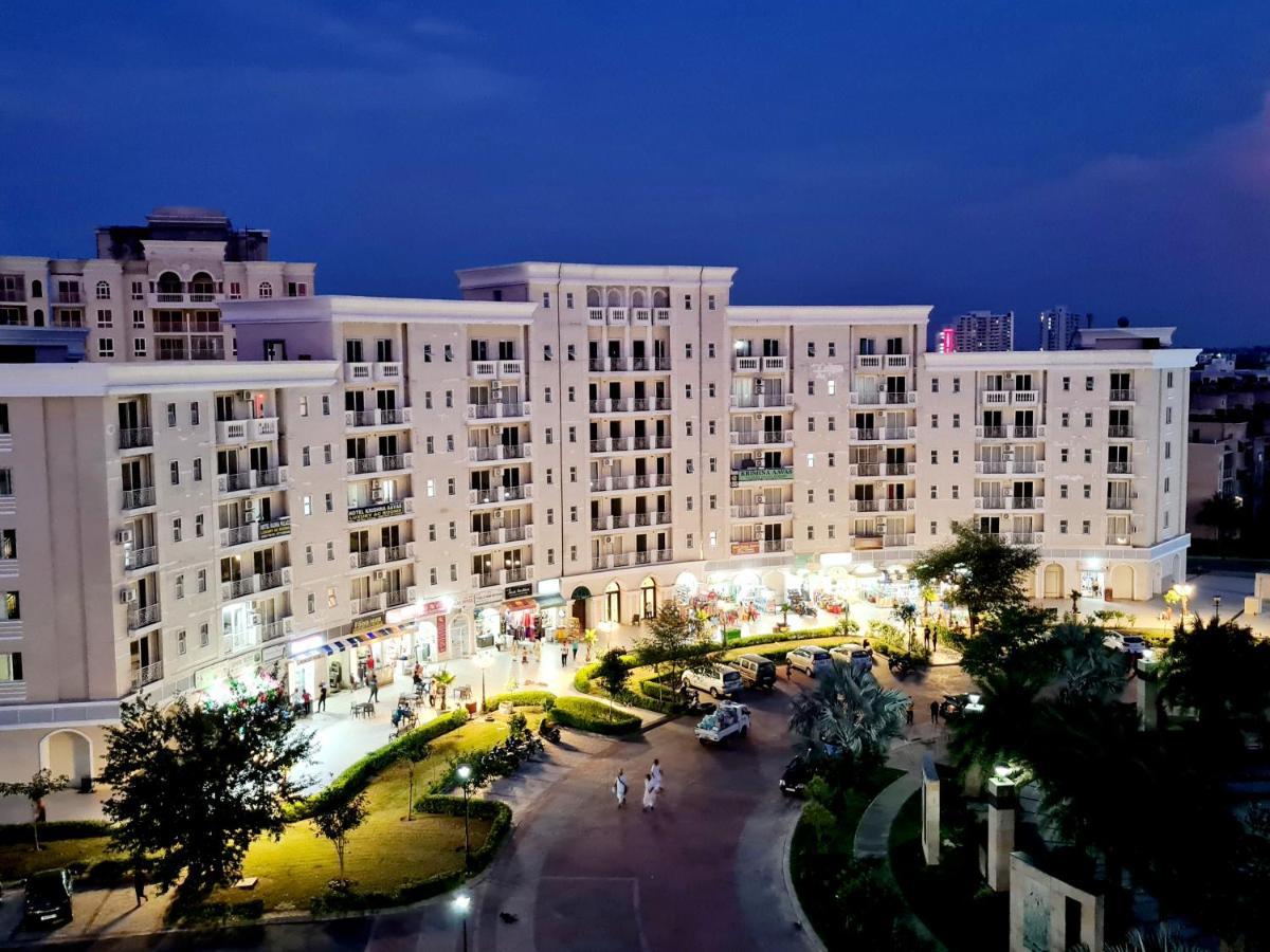 Lord Krishna Palace Hotel Vrindāvan Buitenkant foto